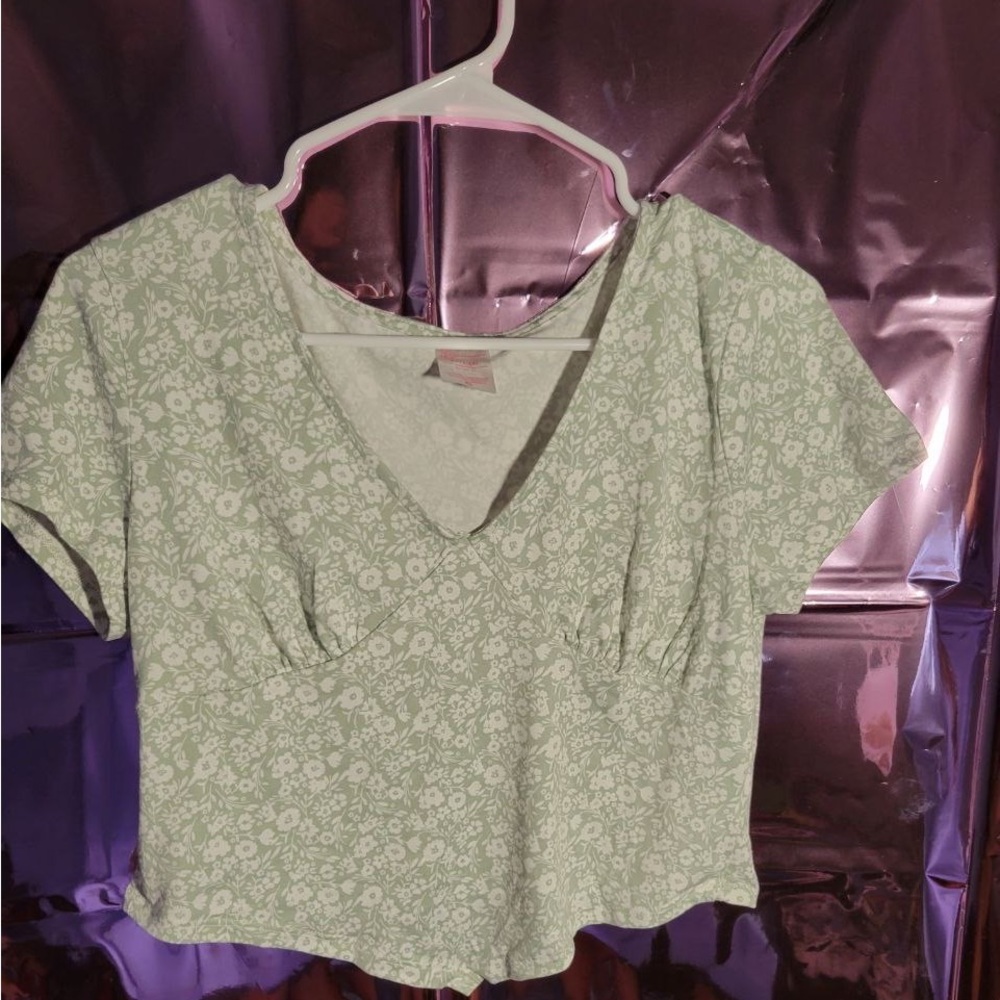 Green and white flowered crop top.